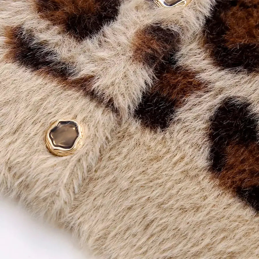 Alevna™ Leopar Desenli Tüylü Triko Hırka