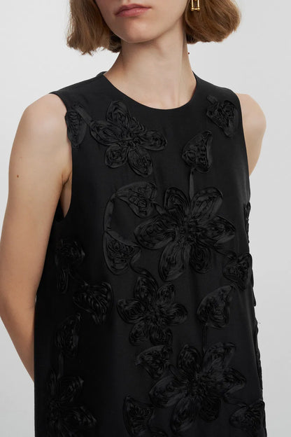 Engrave Embroidered Dress in Silk Wool Blend