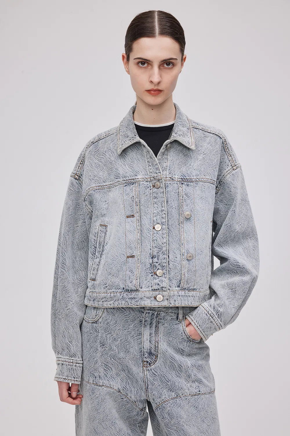 Ainsley Textured Cropped Jacket in Washed Jacquard Denim