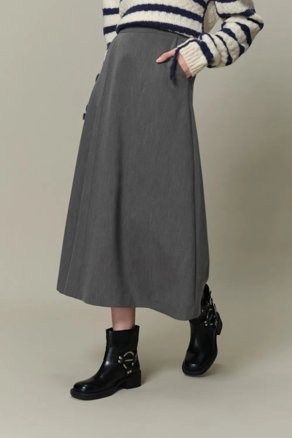 Milla Asymmetrical Skirt in Wrinkle-Resistant Fabric