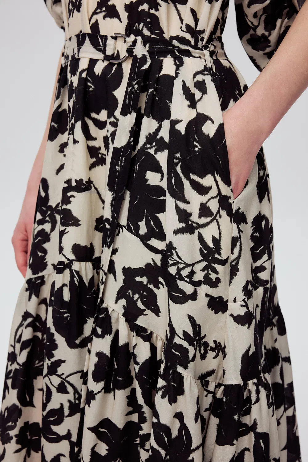 Milla Asymmetric Hem Flora Printed Dress in Tencel Linen Blend