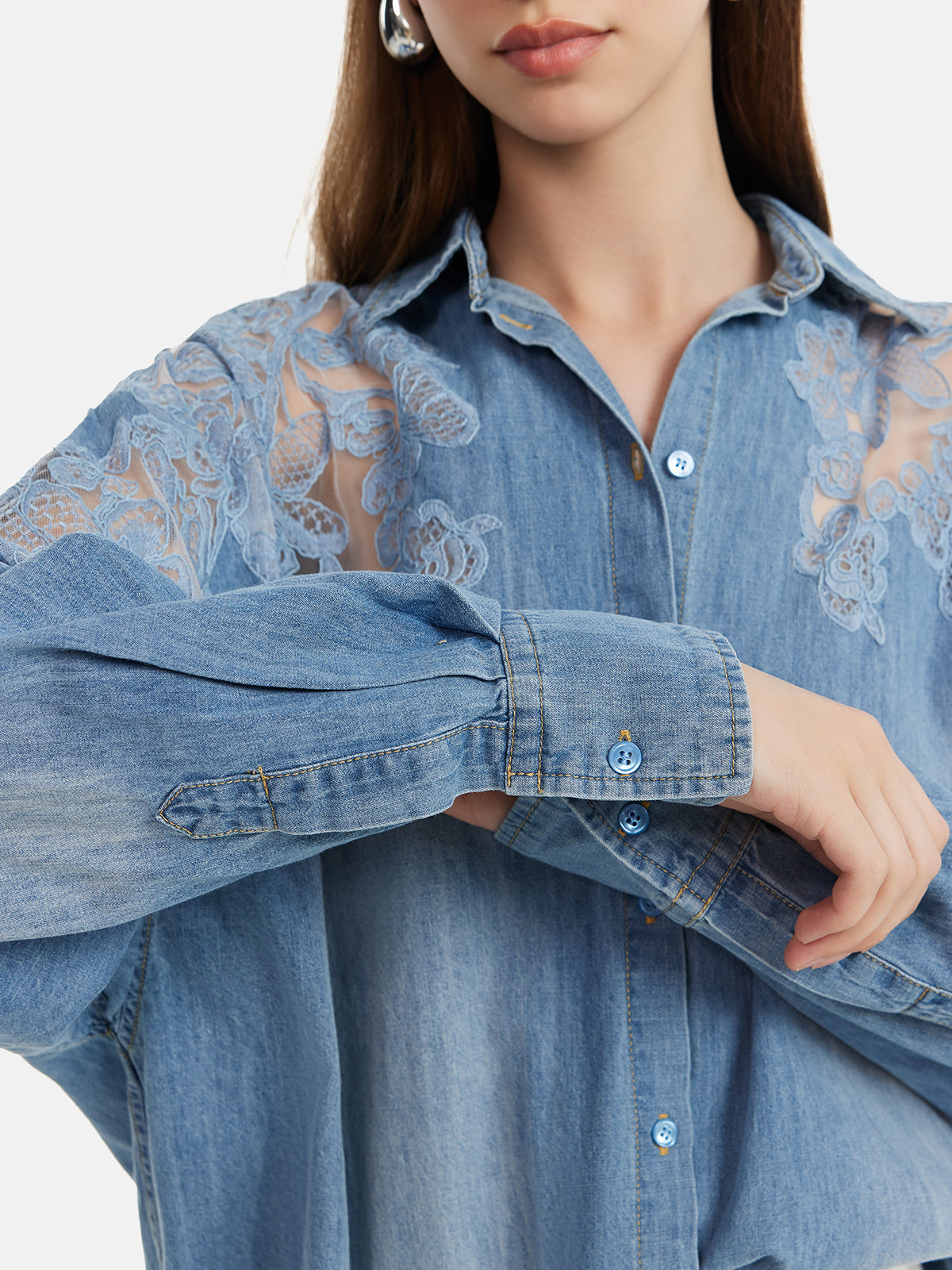 Çiçekli Dantel Panel Denim Gömlek