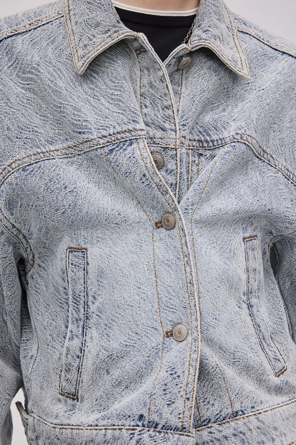 Ainsley Textured Cropped Jacket in Washed Jacquard Denim