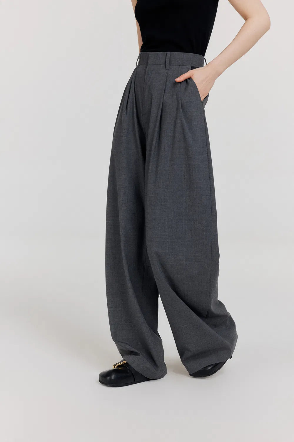 Axel Pleated Pants in Wool Blend