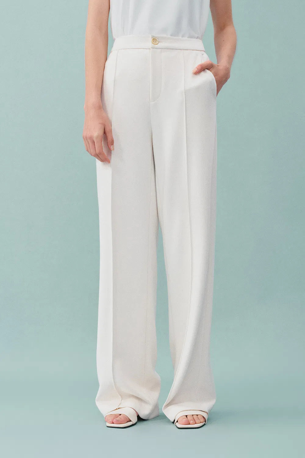 Domi White Buttoned Straight Leg Sweatpants