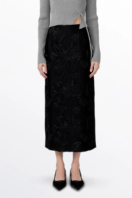 Engrave Embroidered Skirt in Silk Wool